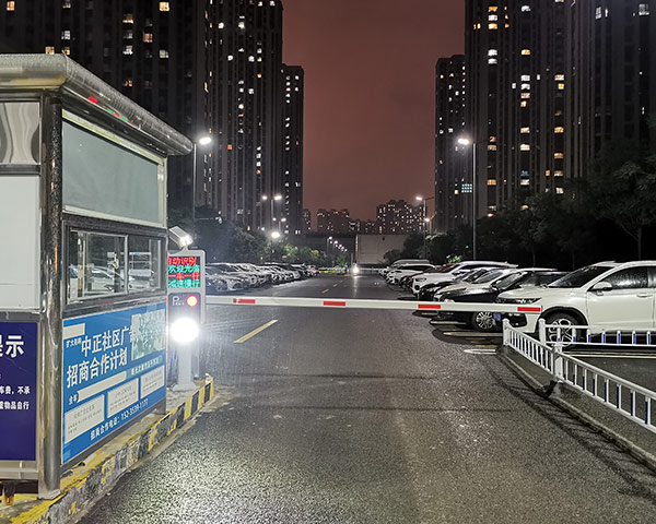 山西元一智能：通道擺閘的功能特征有哪些?